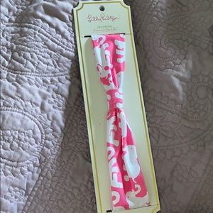 Lilly Pulitzer headband.